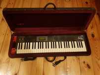 Syntezator Korg X5D