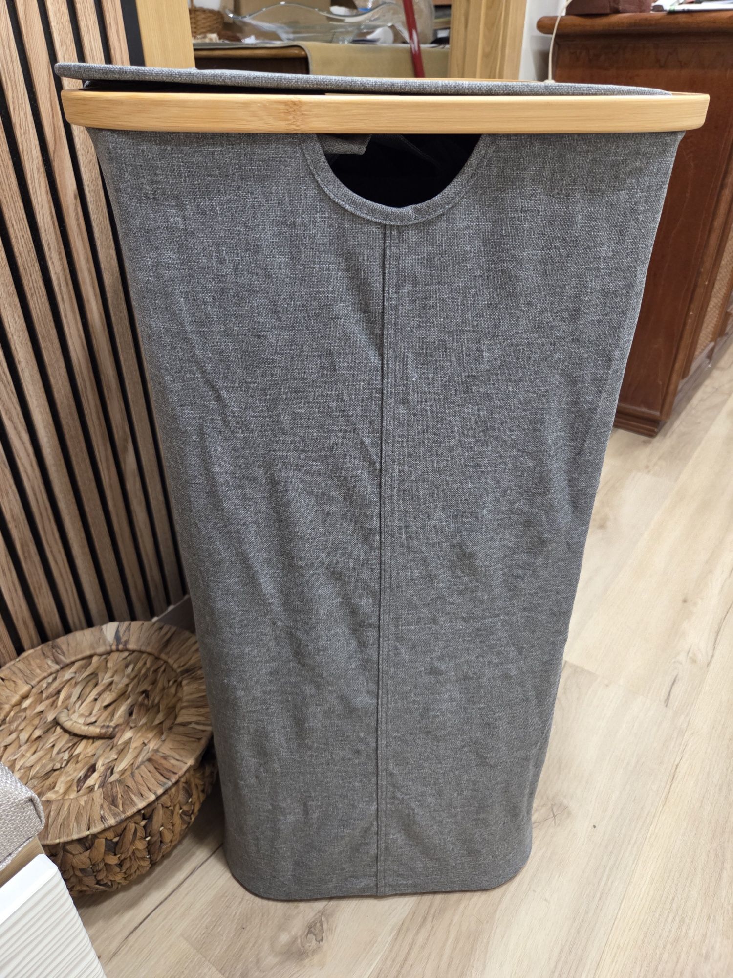 Cesto roupa suja com 3 divisões 160 l