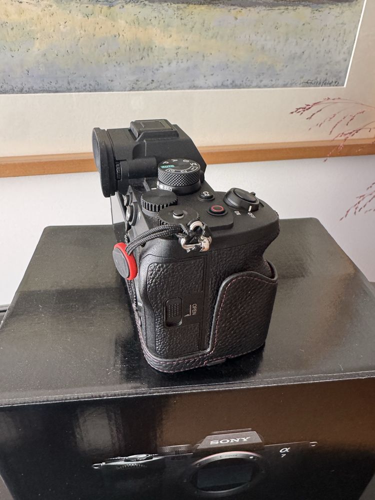 Sony A7IV corpo - como NOVA só 4.116 disparos