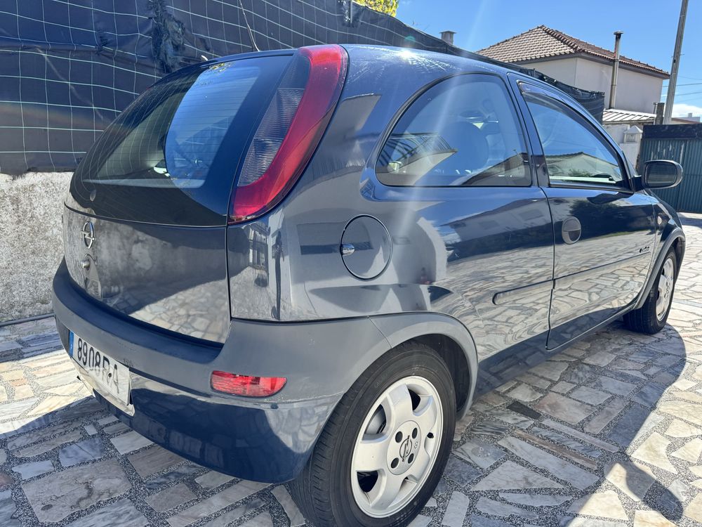 Opel corsa 1.2c confort