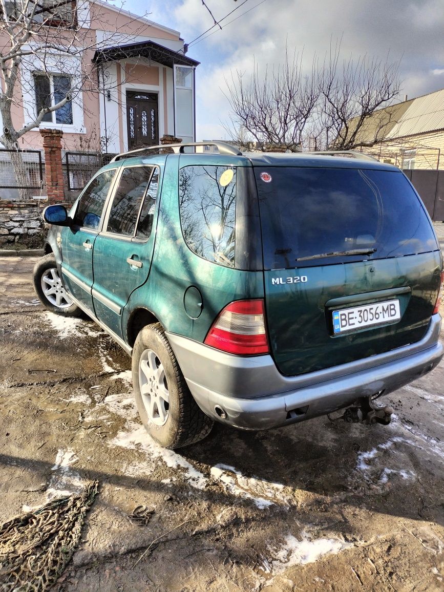 Mersedes ml320 w163