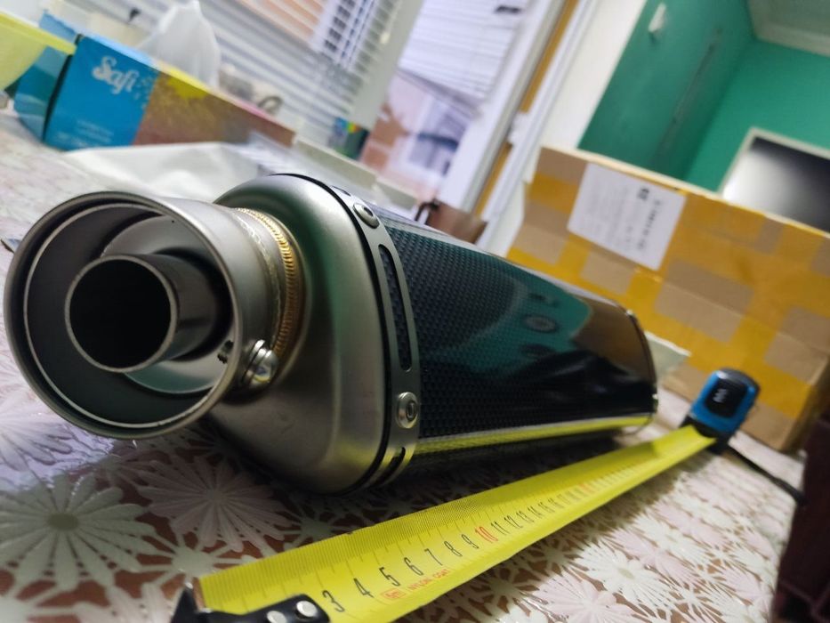 Труба,прямоток,глушитель,глушник,вихлопна мото карбон 370мм