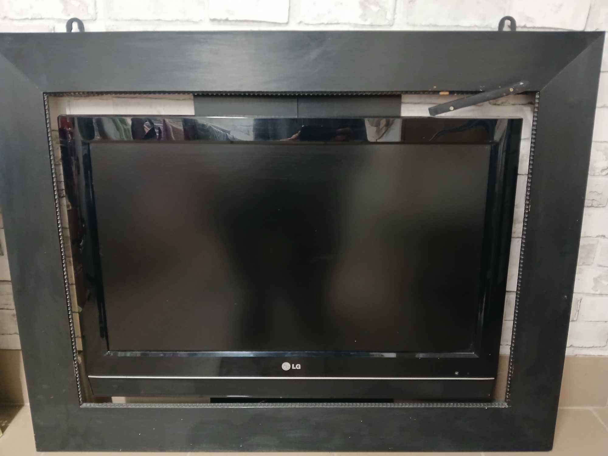 telewizor LG 32 cale 2008r. model: 32LC52 + dekoder i kable