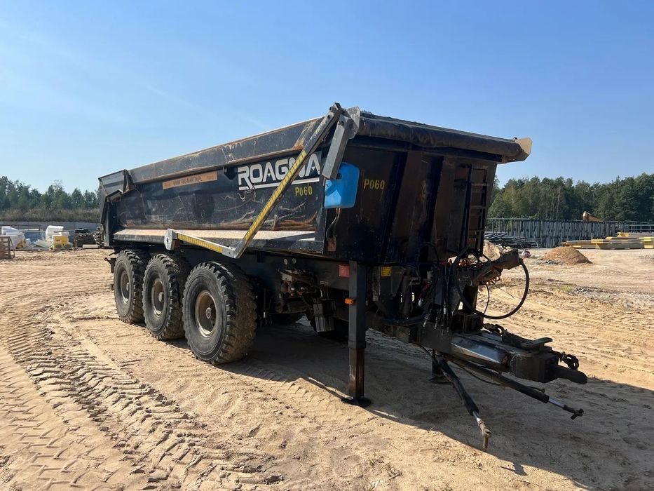 Abi Roagna R650  ROAGNA R650 TP | 2013 | Masa całkowita 33 tony | trzy osie | Wywrotka