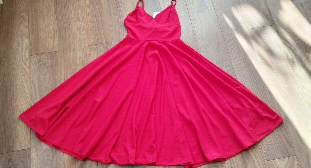 Sukienka midi z koła Pakuten Nowa wesele półmetek studniówka sylwester