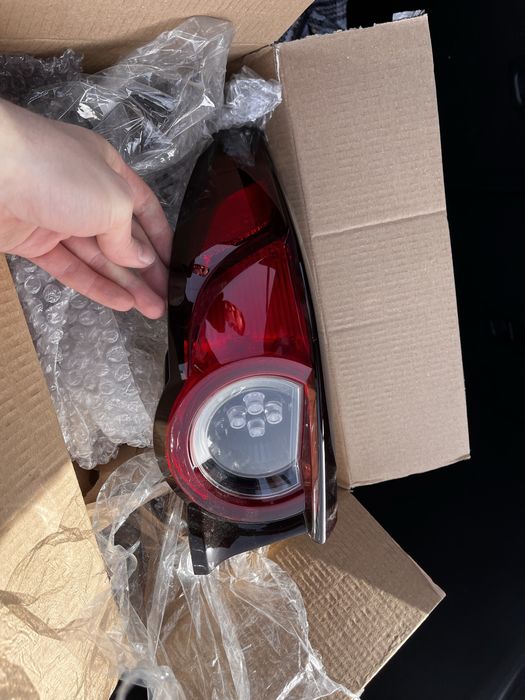 Фонарь задній лівий стоп mazda 3 BP BCKD51160