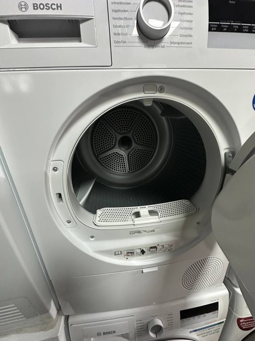 Сушильна Машинка Bosch Serie 4 з тепловим насосом А++