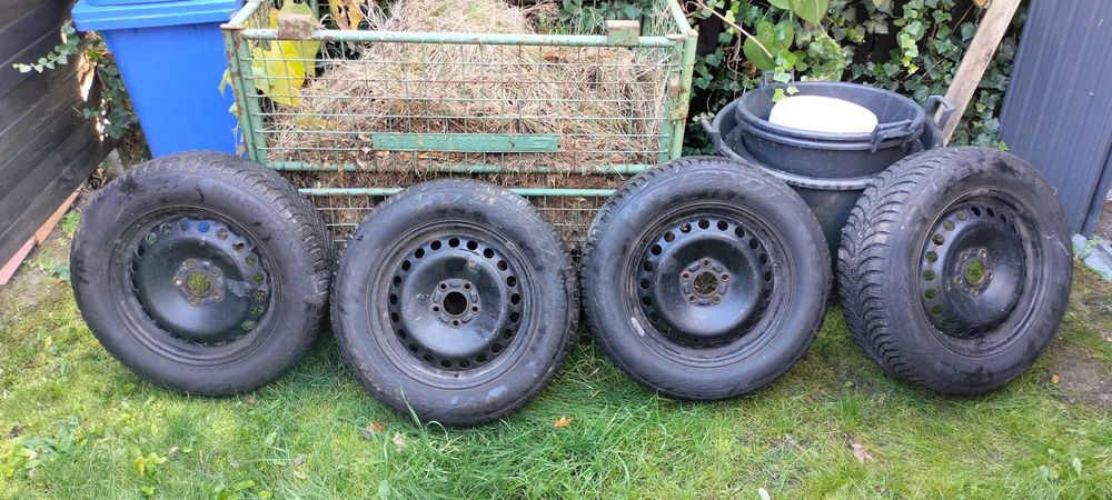 Koła 16 z oponami zimowymi Ford S-Max, Galaxy,Kuga Volvo V40 S60