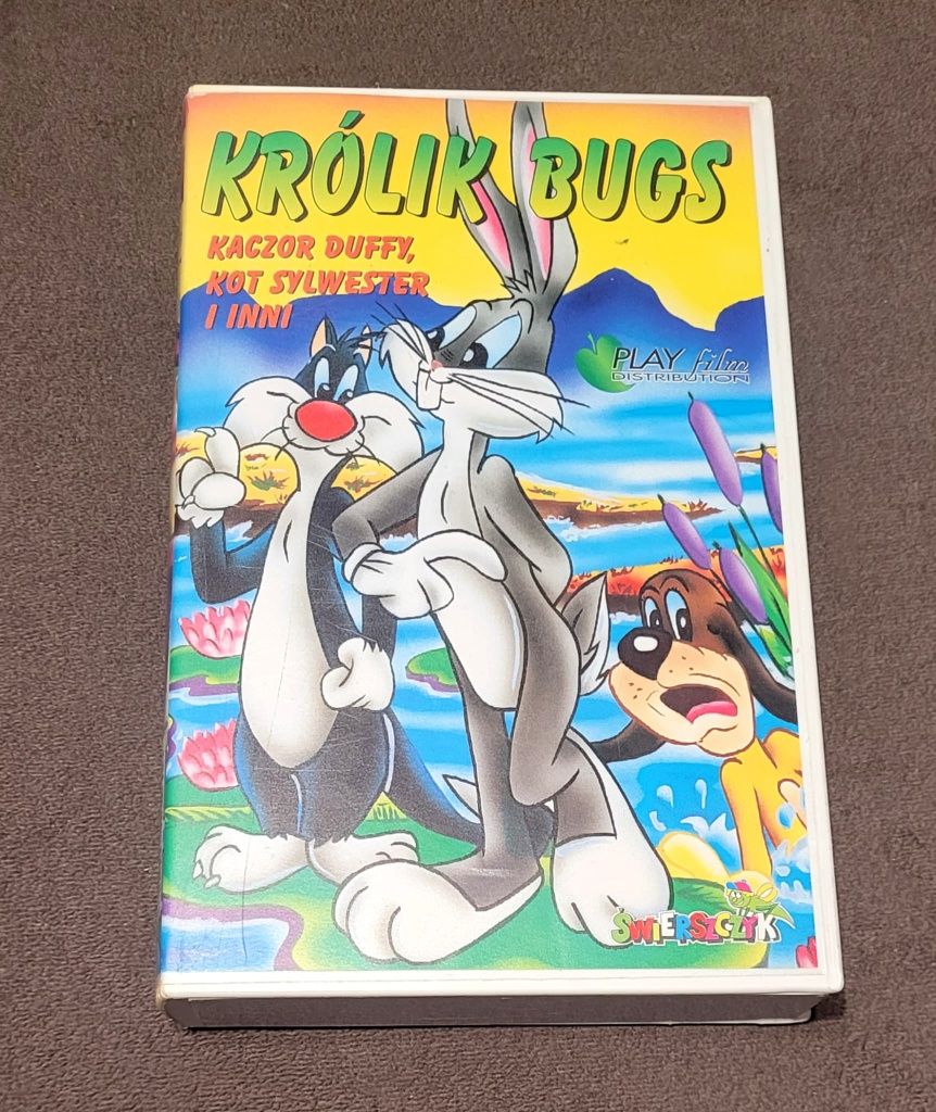 Sprzedam kasetę VHS: "Królik Bugs"
