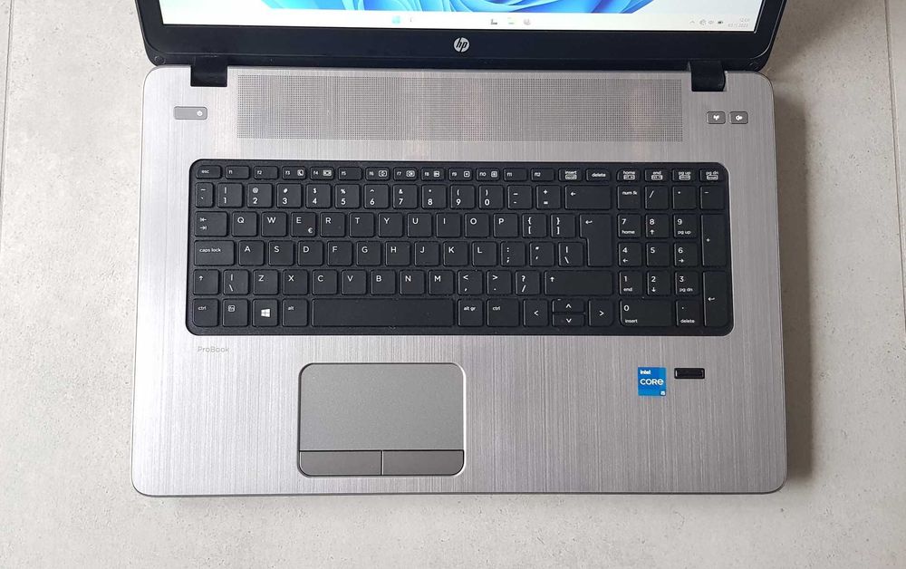 Duży laptop HP ProBook - 17"/i5/16GB/Radeon/SSD - Windows 11 Pro