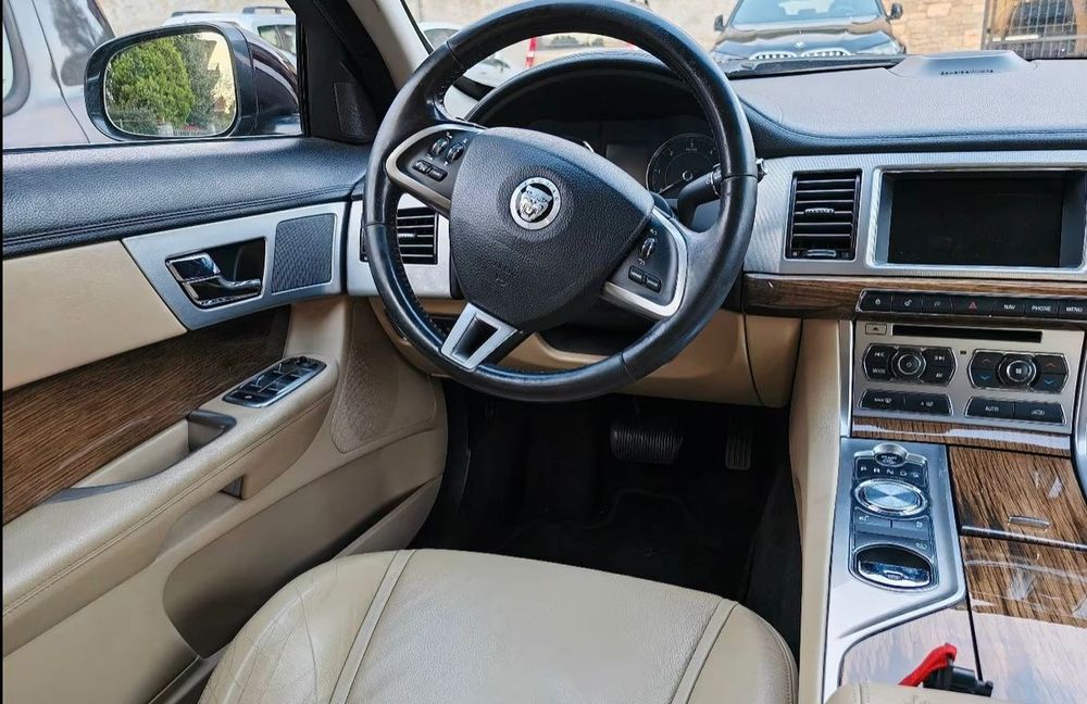 Jaguar Xf 2.2D 2012R 190KM
