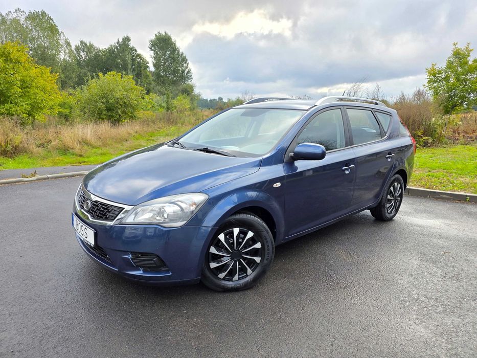 Kia Ceed 1,4 Benzyna 90KM 2010r LIFT, Klima, Nowe Opony, Opłaty na Rok