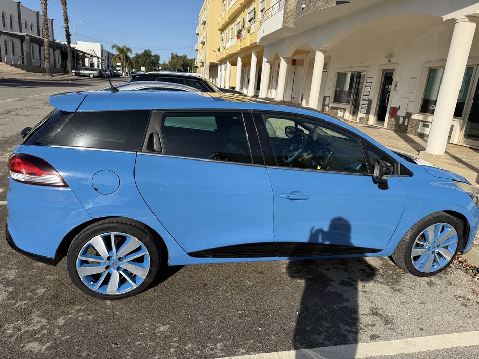 Carro em otimo estado 6500€