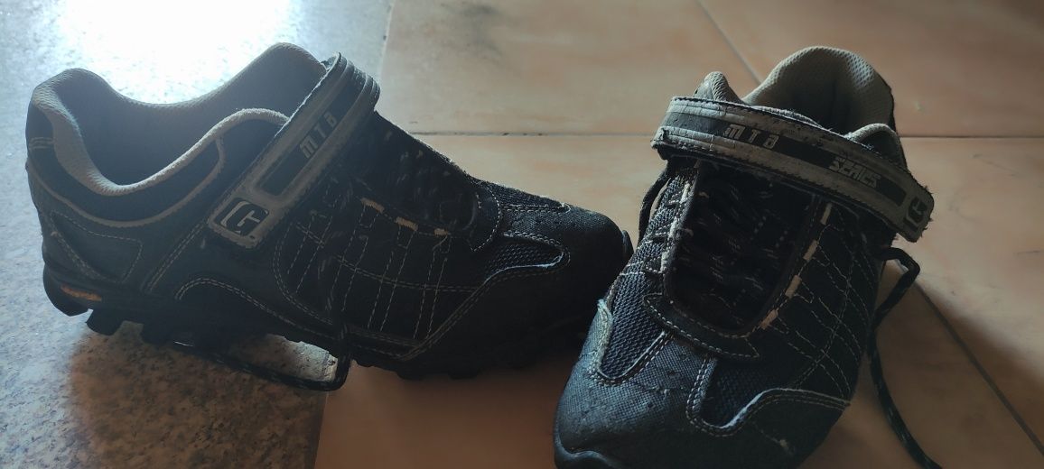 Sapatos 39 BTT GAERNE
