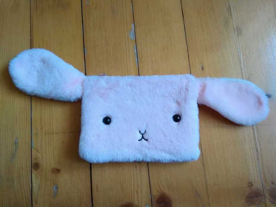 Kosmetyczka królik