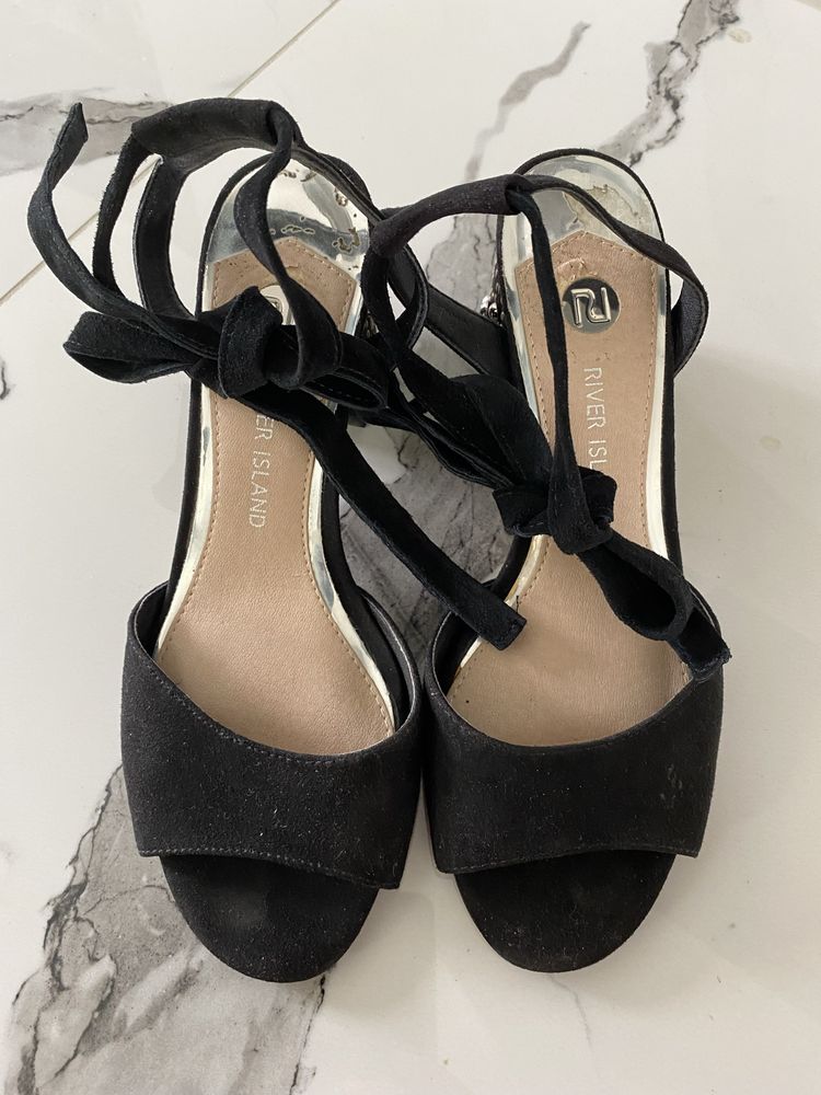 Buty na obcasie River Island r. 38