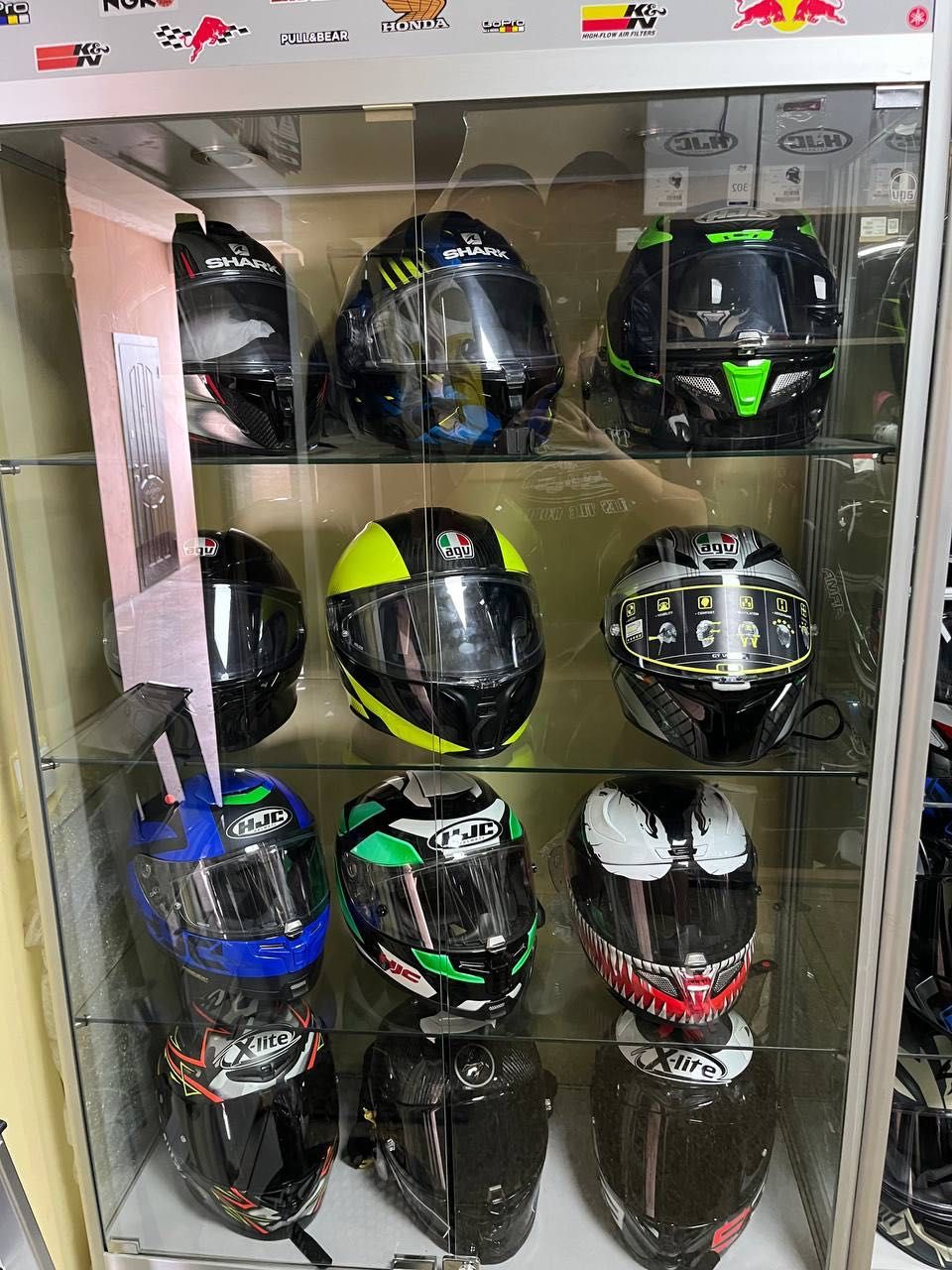 Мотошолом шлем AGV shoei shark hjc arai Nolan scorpion