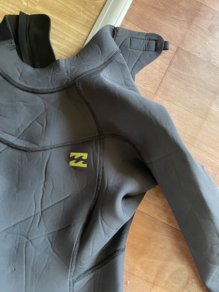 Pianka billabong 3/2 rozmiar 10