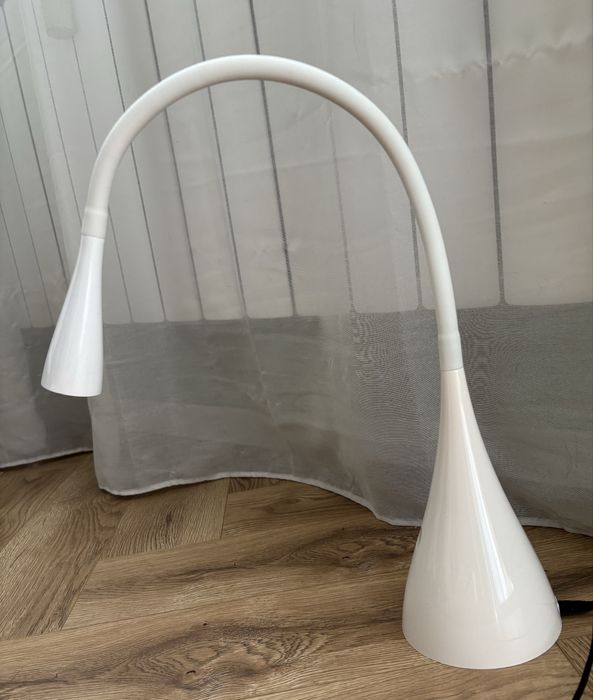 Lampka biurkowa LED