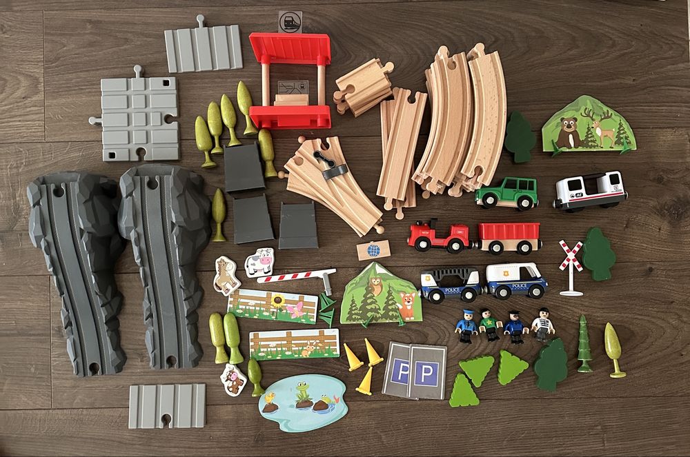 Велика залізниця, деревʼяна залізниця. Playtive 80 деталей