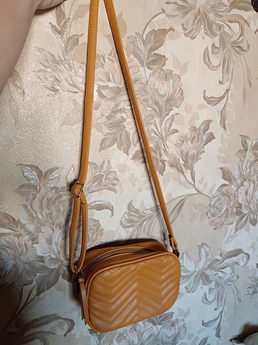 Сумки крос-боді і шопер