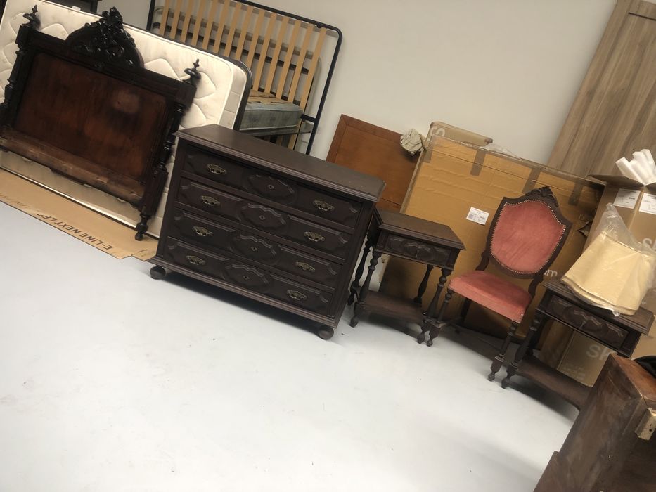 Moveis de madeira estilo clássico e rústico