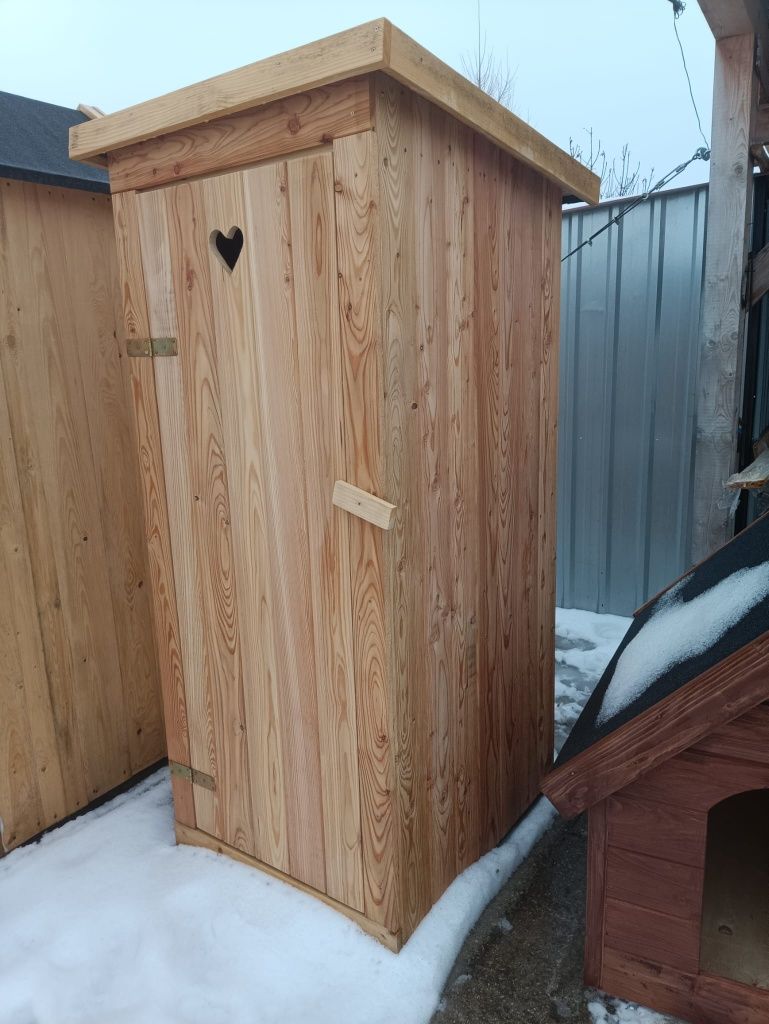 Toaleta drewniana WC kibelek wychodek
