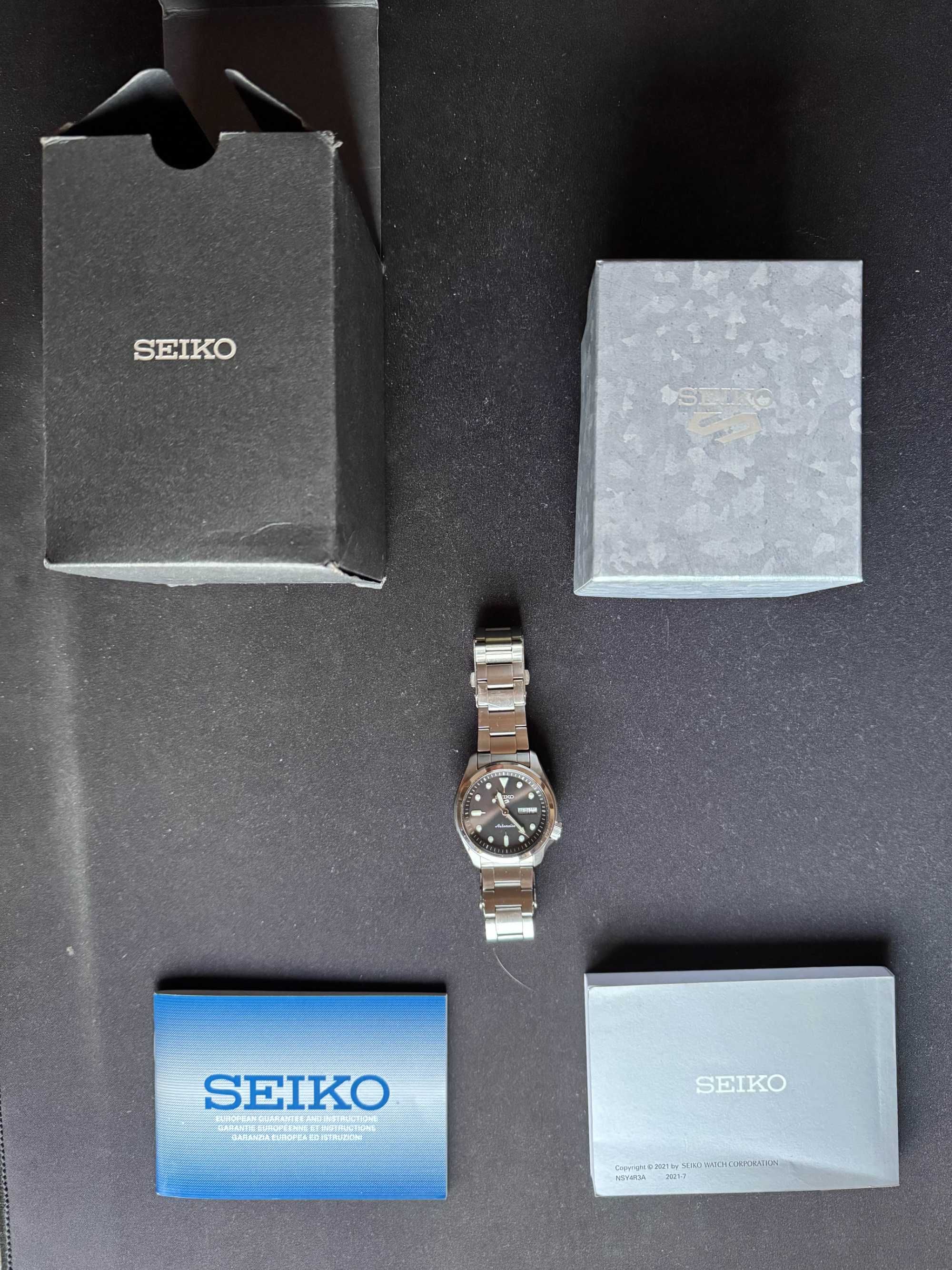 Seiko 5 Sports SRPE55K1 automatic