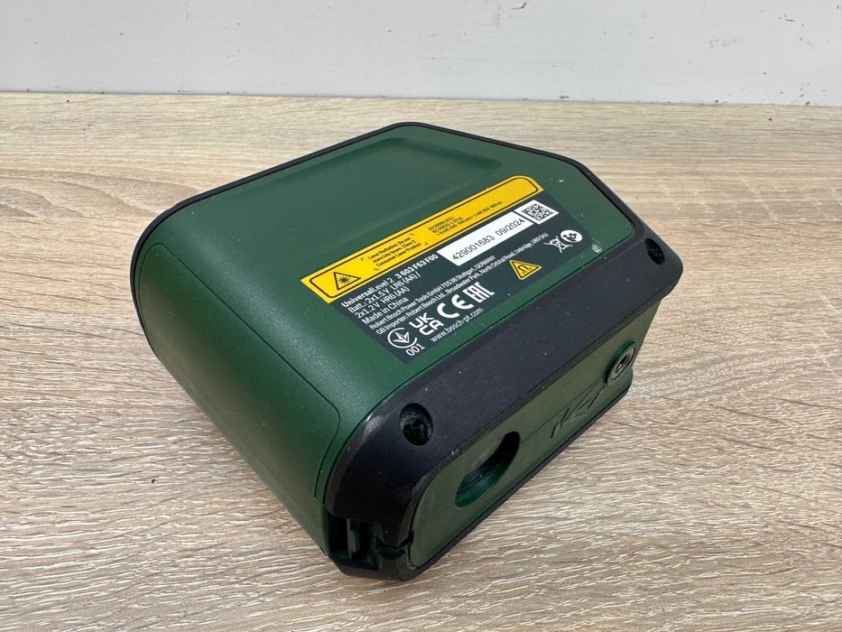 Laser krzyżowy Bosch Universal Level 2