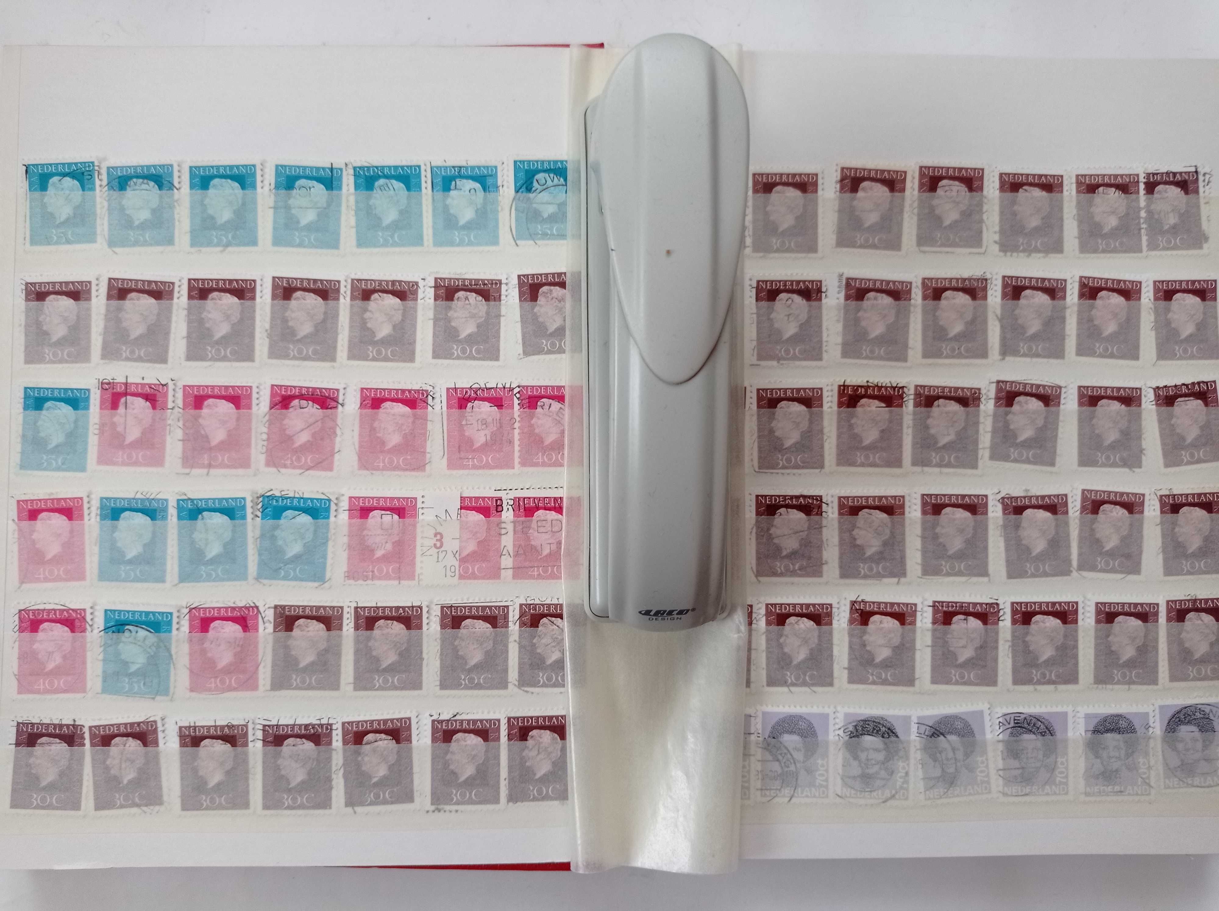 Znaczki pocztowe Holandia - 1132 sztuki + klaser.