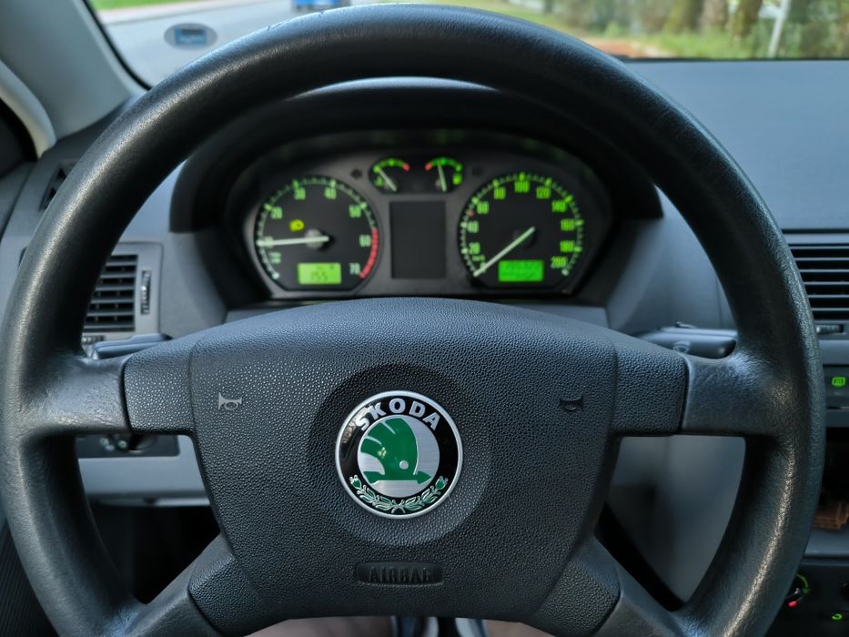 Skoda Fabia 1,4 kombi zadbana /mały przebieg/ przegląd na rok