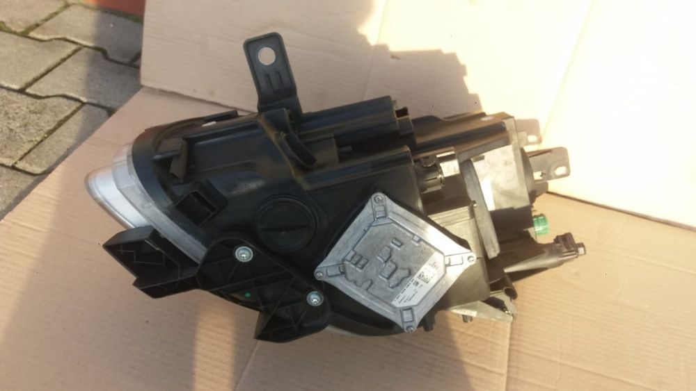 Lampa przód Alfa Giulietta po 2010