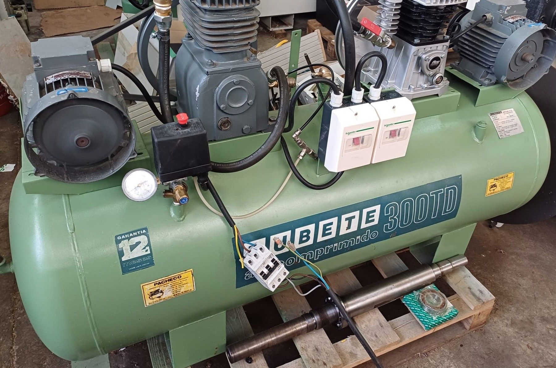 Compressor de 300lts marca Rubete