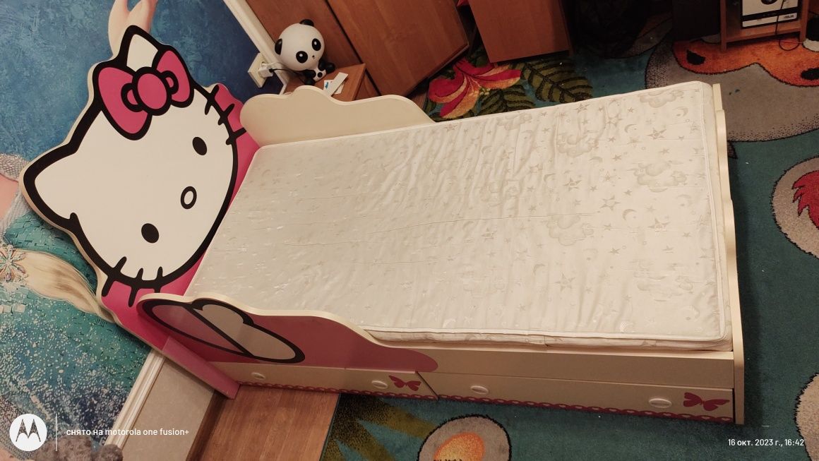 Кровать детская Hello Kitty. Матрас в комплекте.