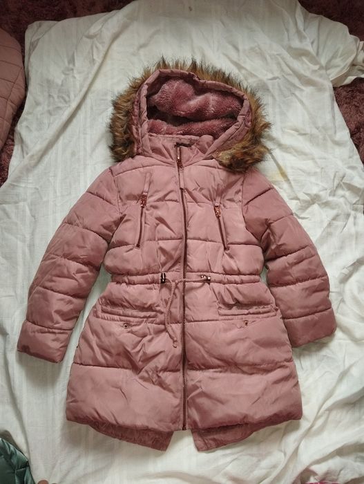 Куртка зимняя парка с мехом  на 6-7 лет