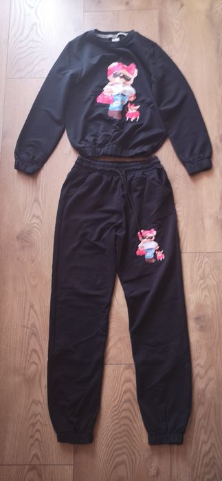 Dres, spodnie +bluza, rozmiar 146