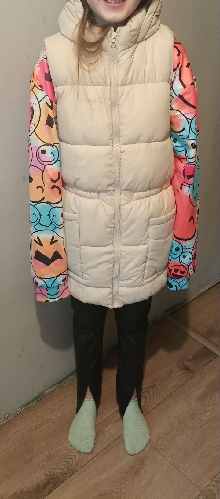 Kamizelka beżowa dziewczęca  170 cm Stan idealny  :)