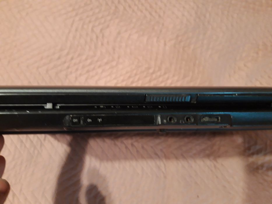 Laptop Toshiba satellit l300 na części.