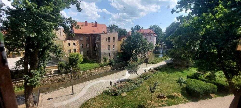 Wyjątkowy lokal usługowy z widokiem na park. Kłodzko rynek.
