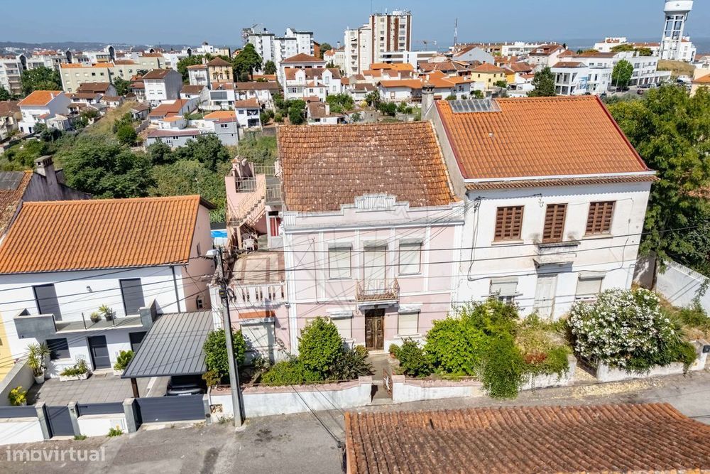 Moradia T4 para venda