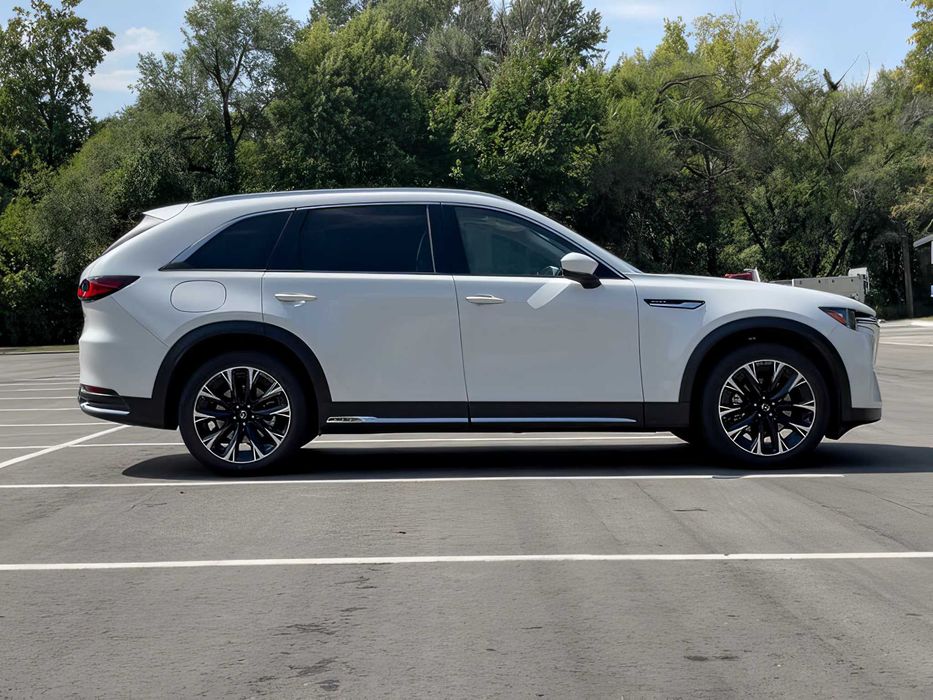 Mazda CX-90      2024