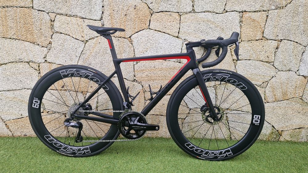 Vendo bicicleta Colnago V3