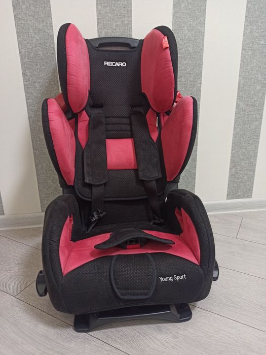 Акция!!!  1890 грн. Автокрісло Recaro Young Sport (9-36 кг)