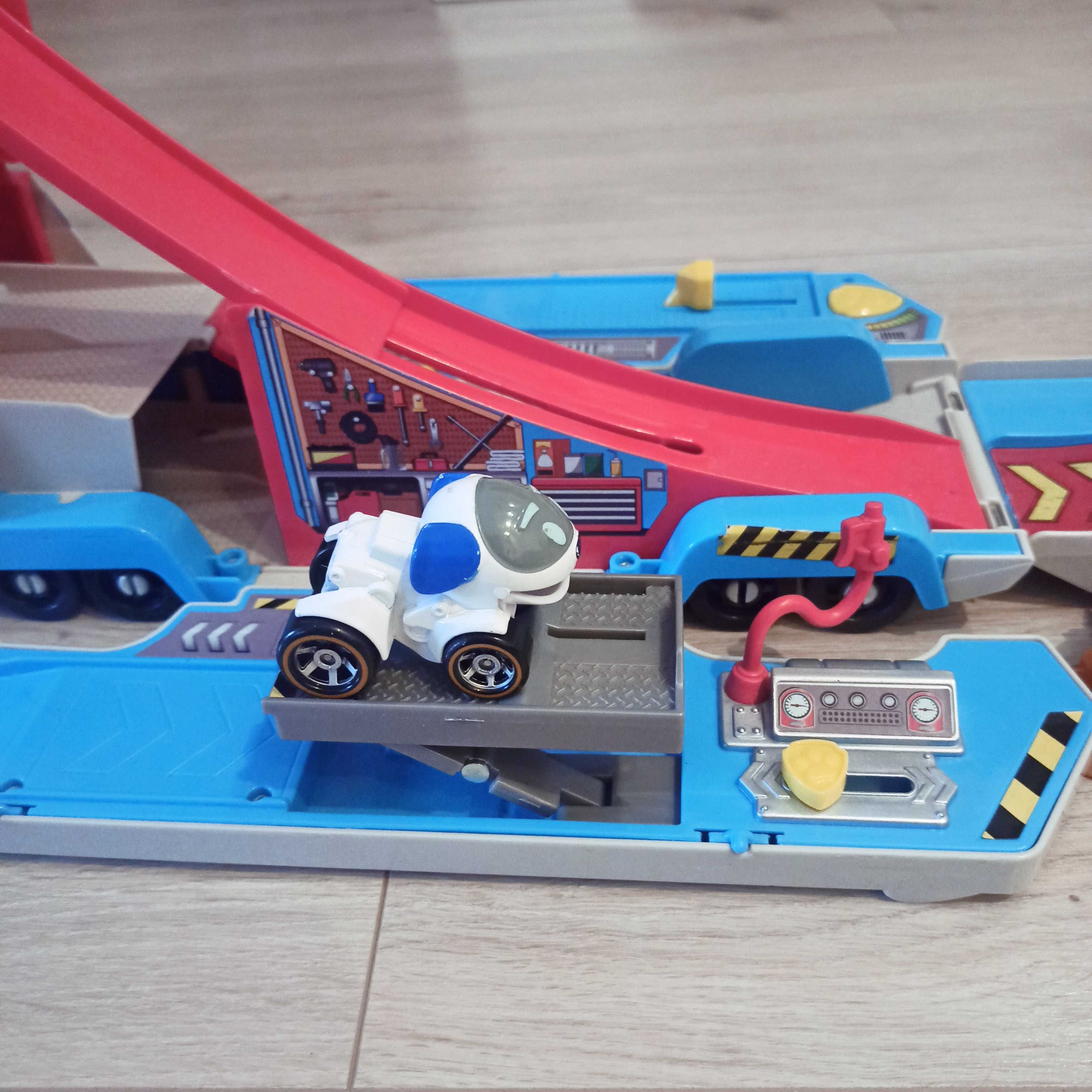 Spin master, ciężarówka patrolowiec psi patrol
