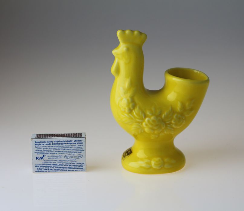 Kogut kura żółta figurka porcelana / ceramika Paul Bonner