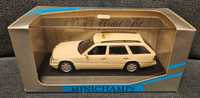 1:43 Mercedes E-Klasse 1994 (124)  (T-model Taxi)  Minichamps