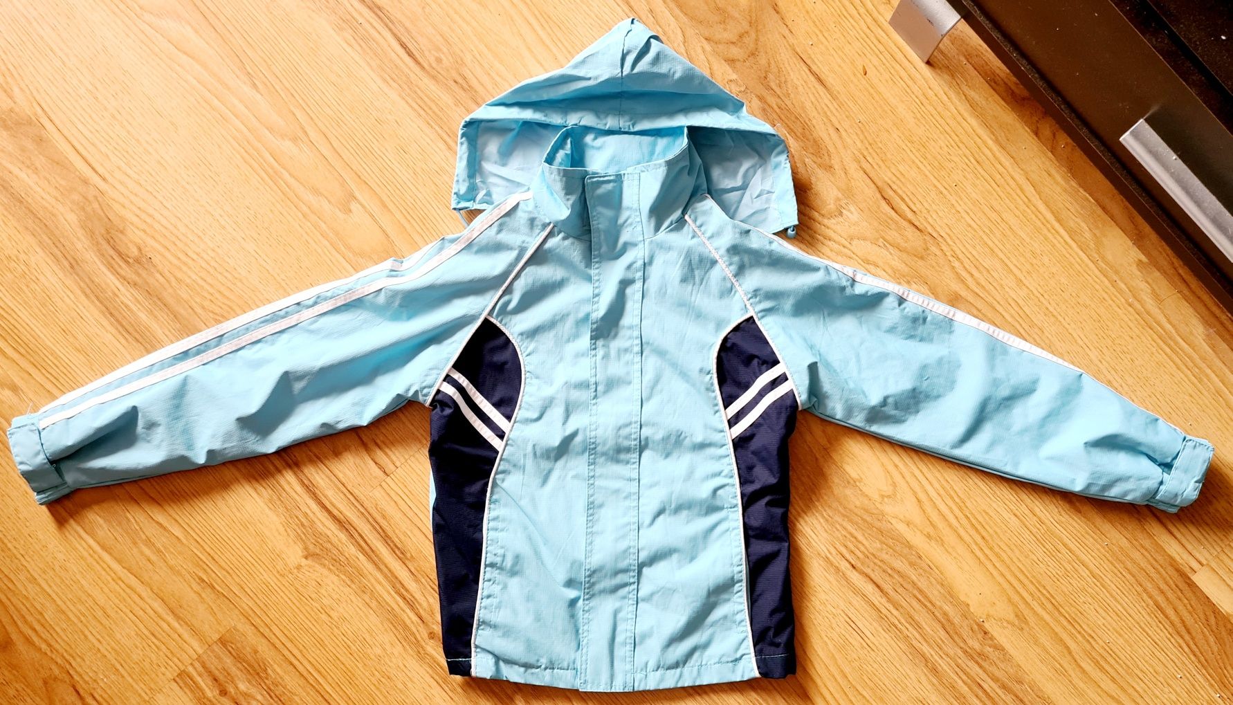 Przejściowa kurtka typu softshell r.122 128