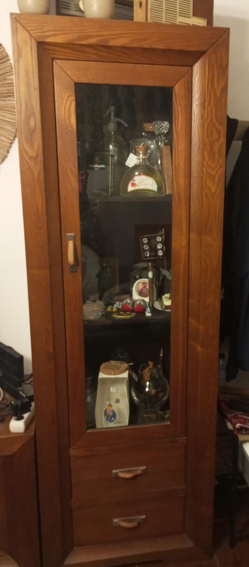 Móvel de Sala com 2 Gavetas