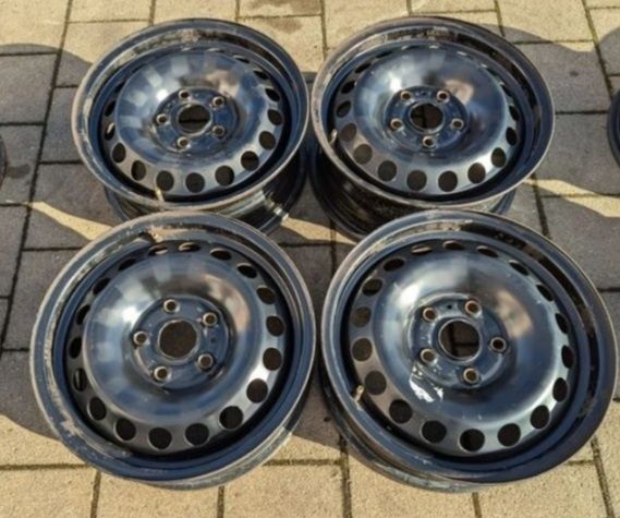 диски  R15  vag  5 112 з німеччини caddy запаска octavia golf 5 passa