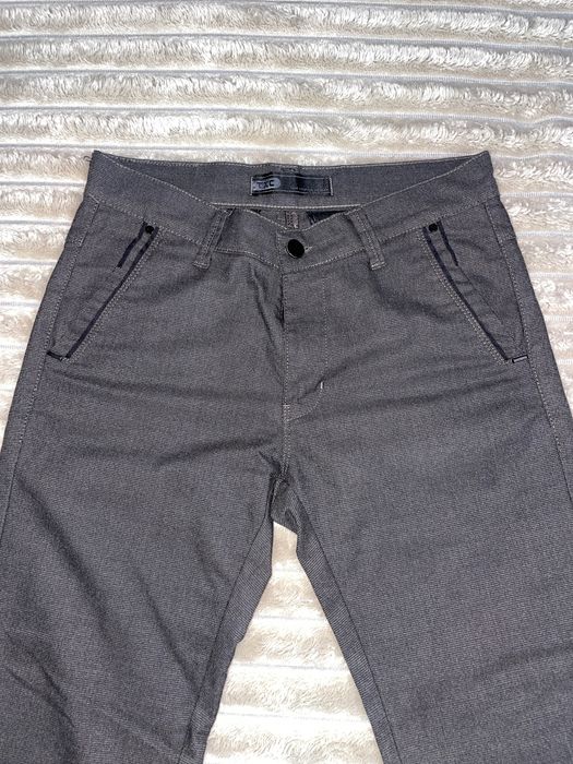 Чоловічі брюки , штани